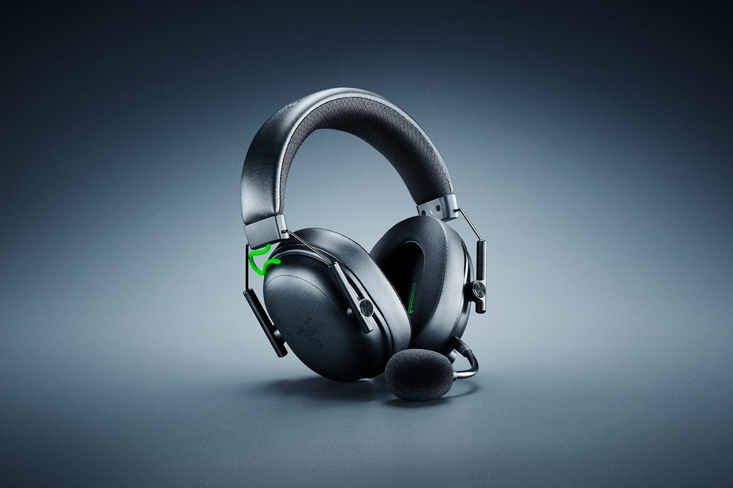 Razer Headset RZ04-05410200-R3M1 / BlackShark V3 Pro Xbox Black Green Black on Green - Image 1